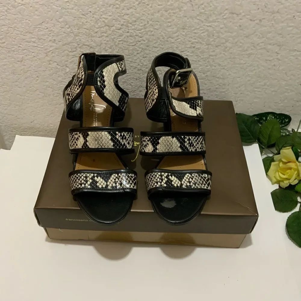 Franco Sarto sandals animal print mural beige snake 9.5 M